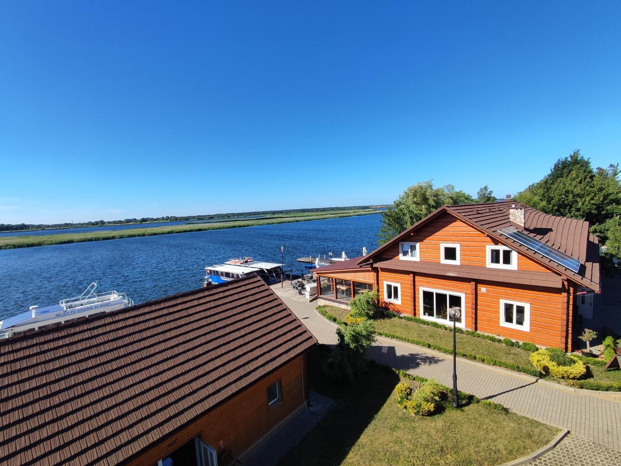 Karczma Rybna Rybaczowka Marina B&B Świnoujście Buitenkant foto