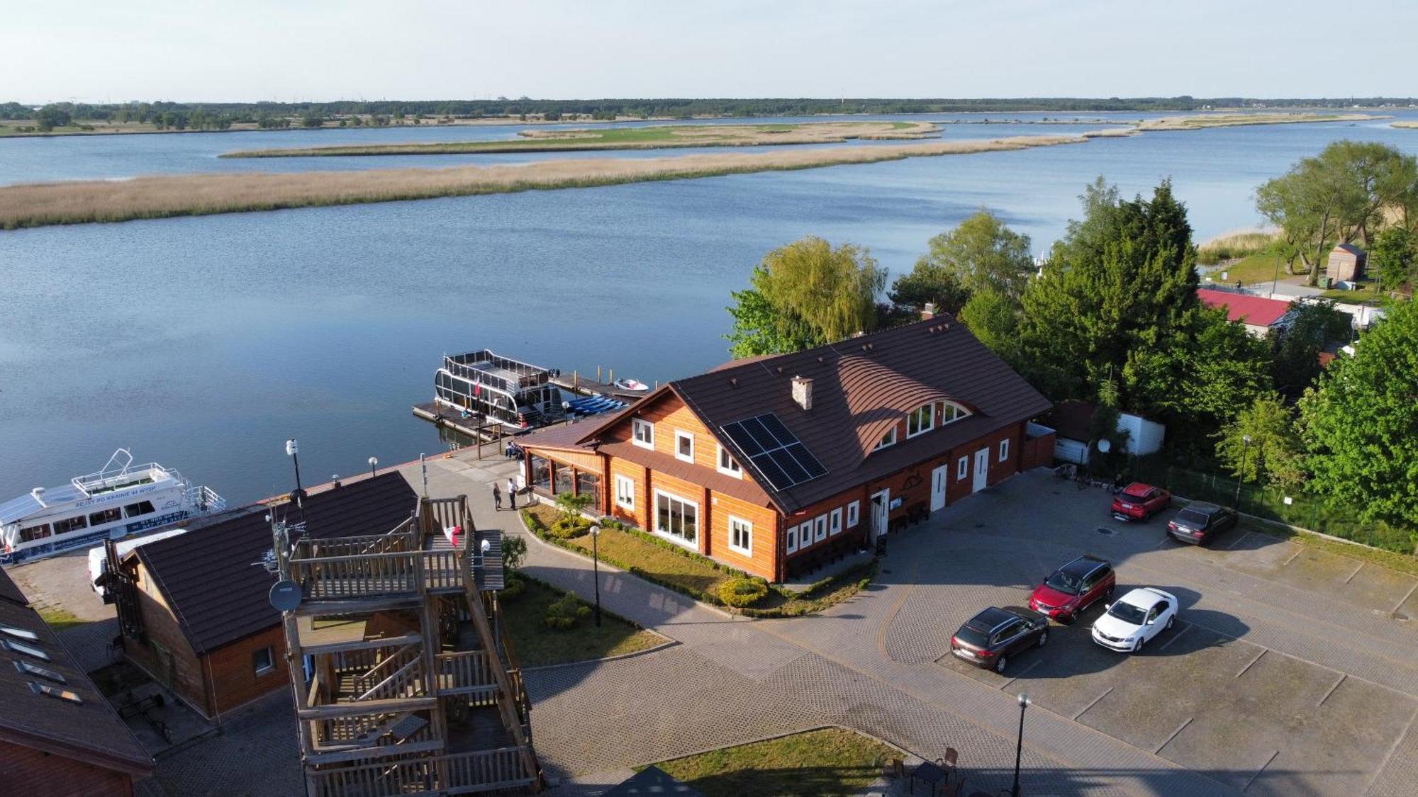 Karczma Rybna Rybaczowka Marina B&B Świnoujście Buitenkant foto